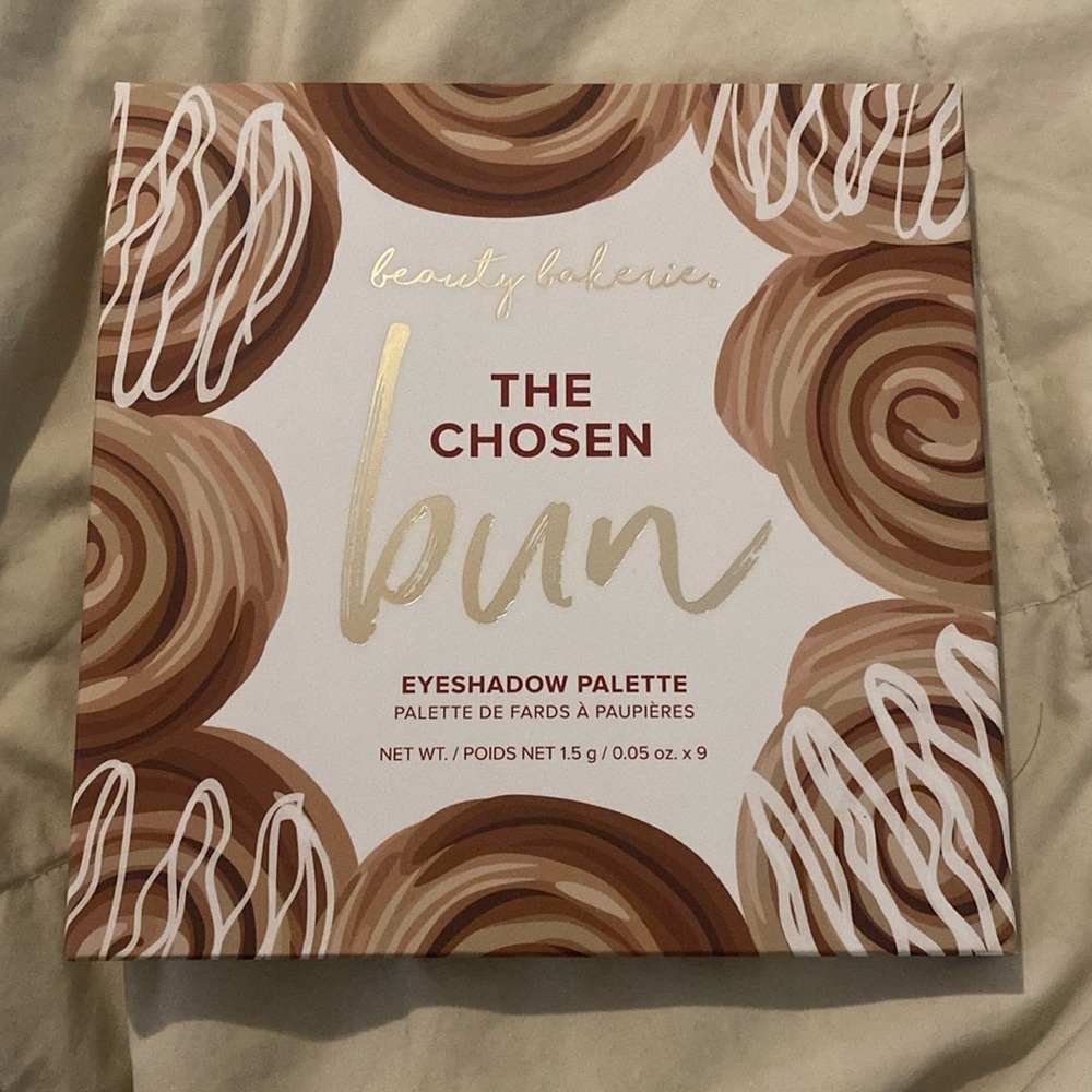 Beauty Bakerie The Chosen Bun Eyeshadow Palette